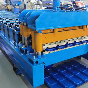 Trapezoidal single-panel roofing sheet machine