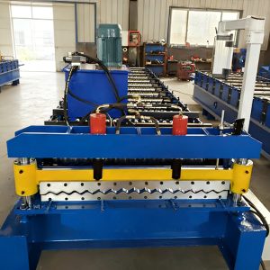 Corrugated roofing sheet roll forming machine