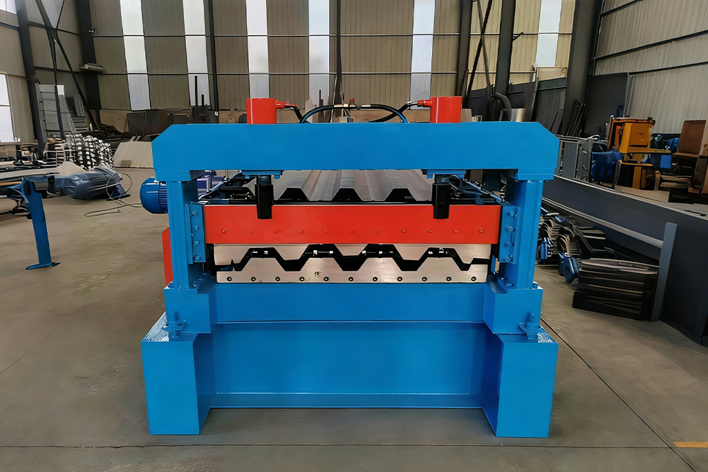 Floor decking roll forming machine